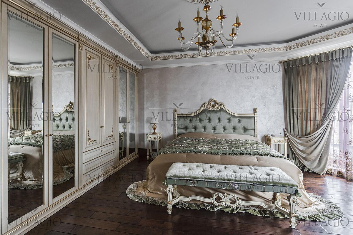 Дом со своим выходом к «венецианскому‎» каналу