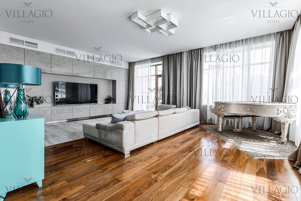 Дом с лифтом, бассейном и 3 террасами