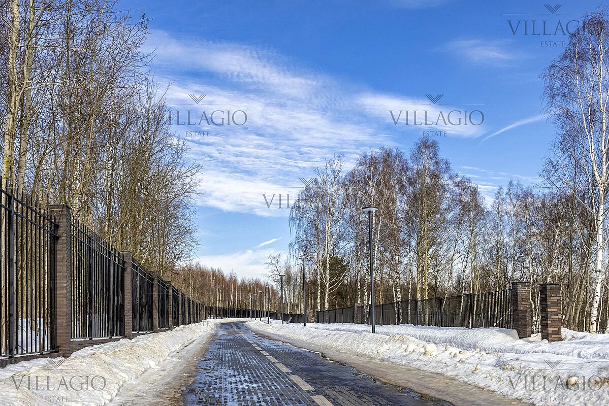 Экстерьер  (фото с лого)