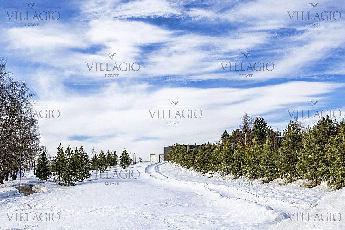 Экстерьер  (фото с лого)