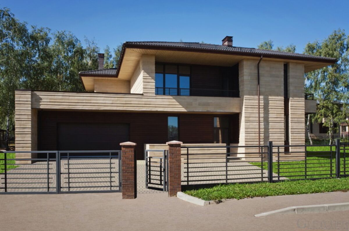 Двухэтажный дом на участке 16 соток