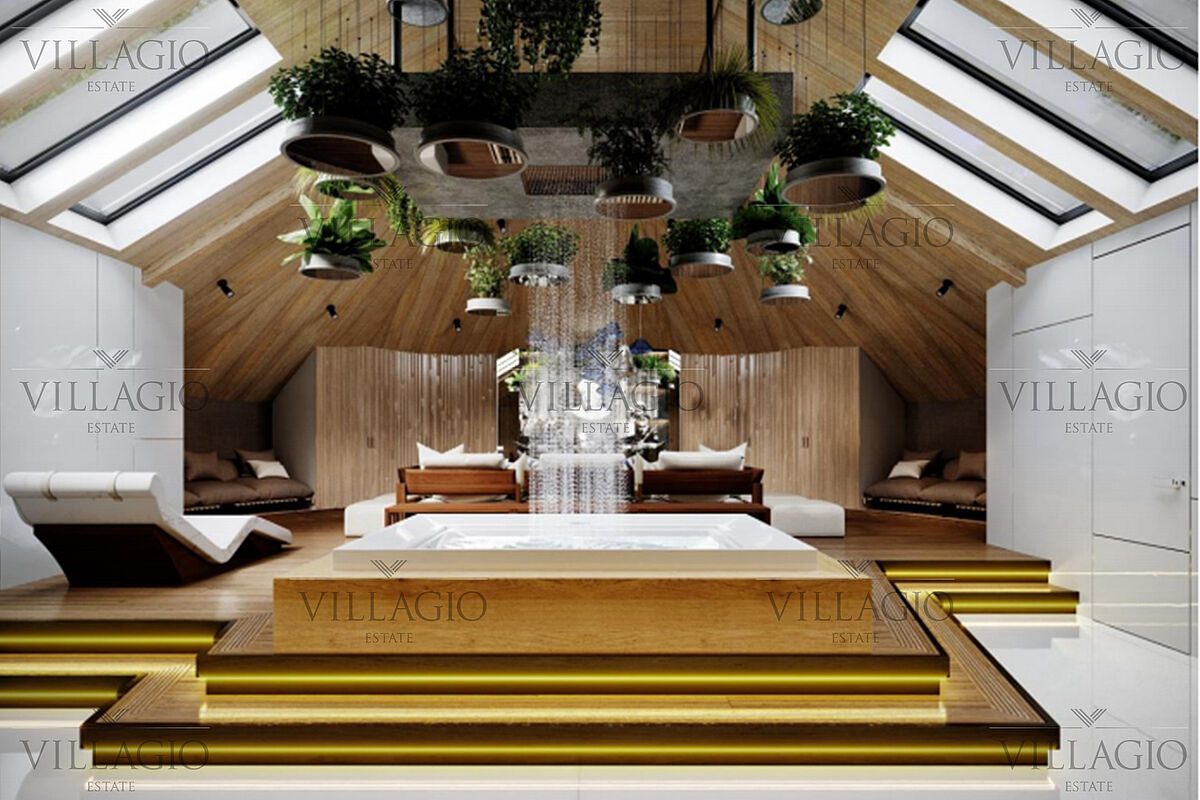 Дом рядом с каналом и парком