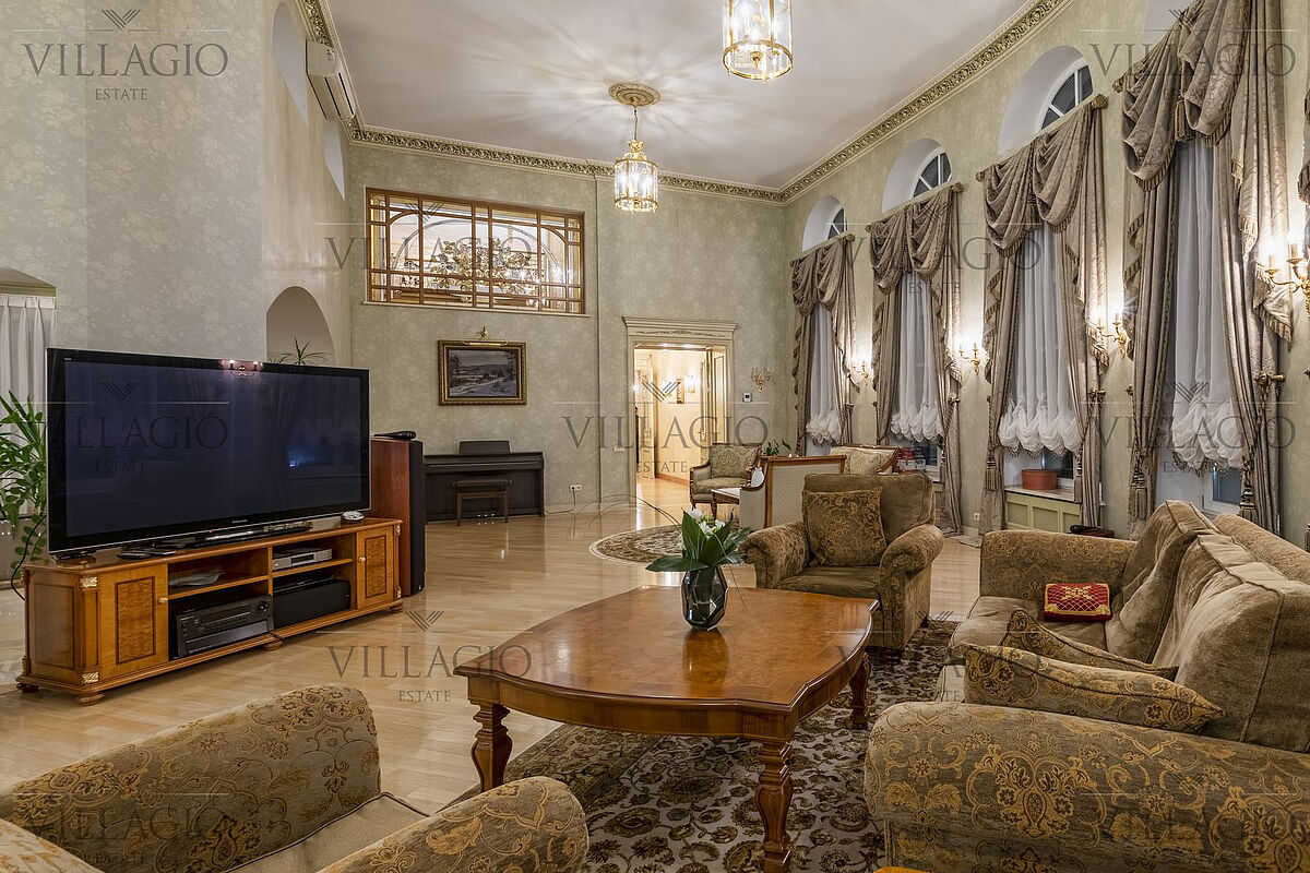 Резиденция в стиле русской усадьбы