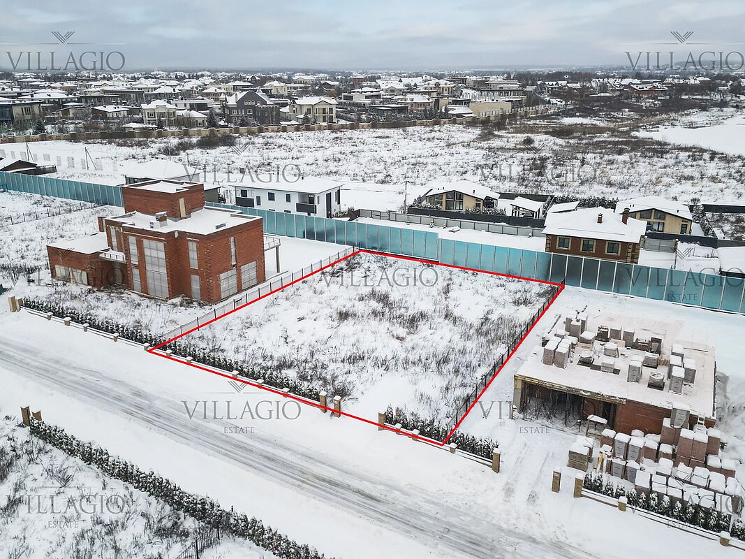 Земельный участок