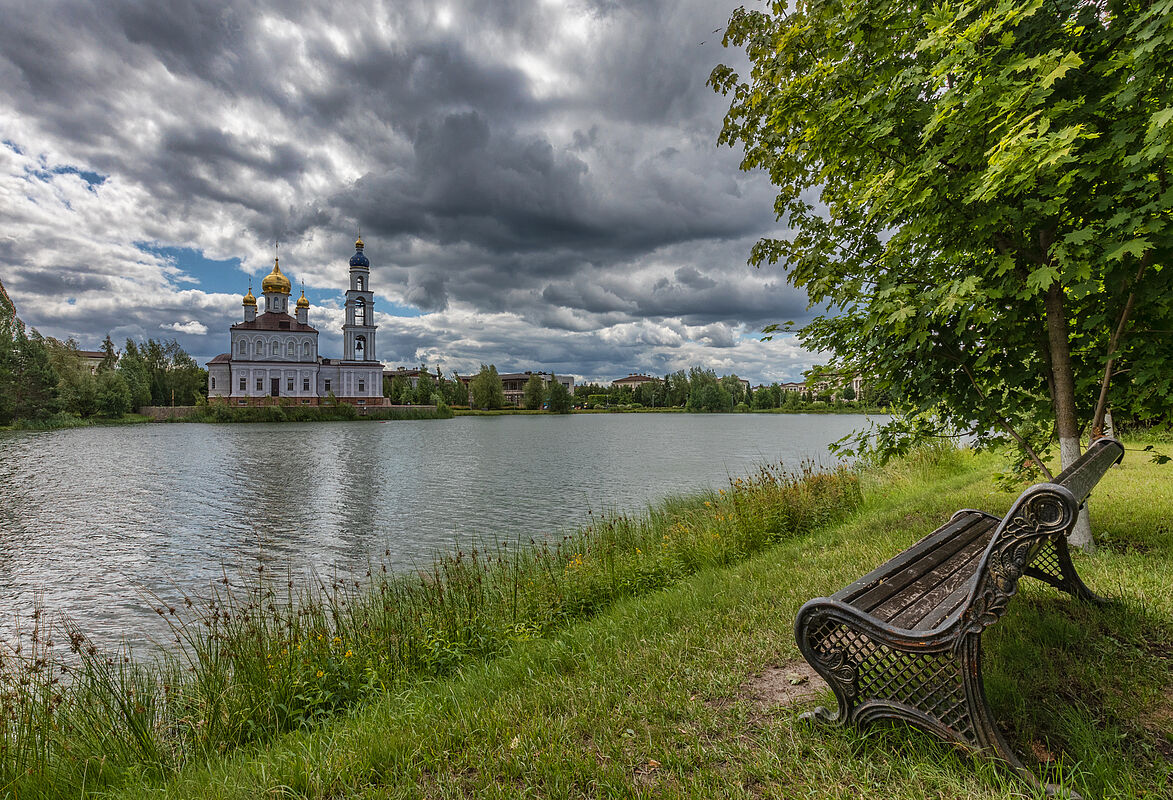Резиденция Монолит