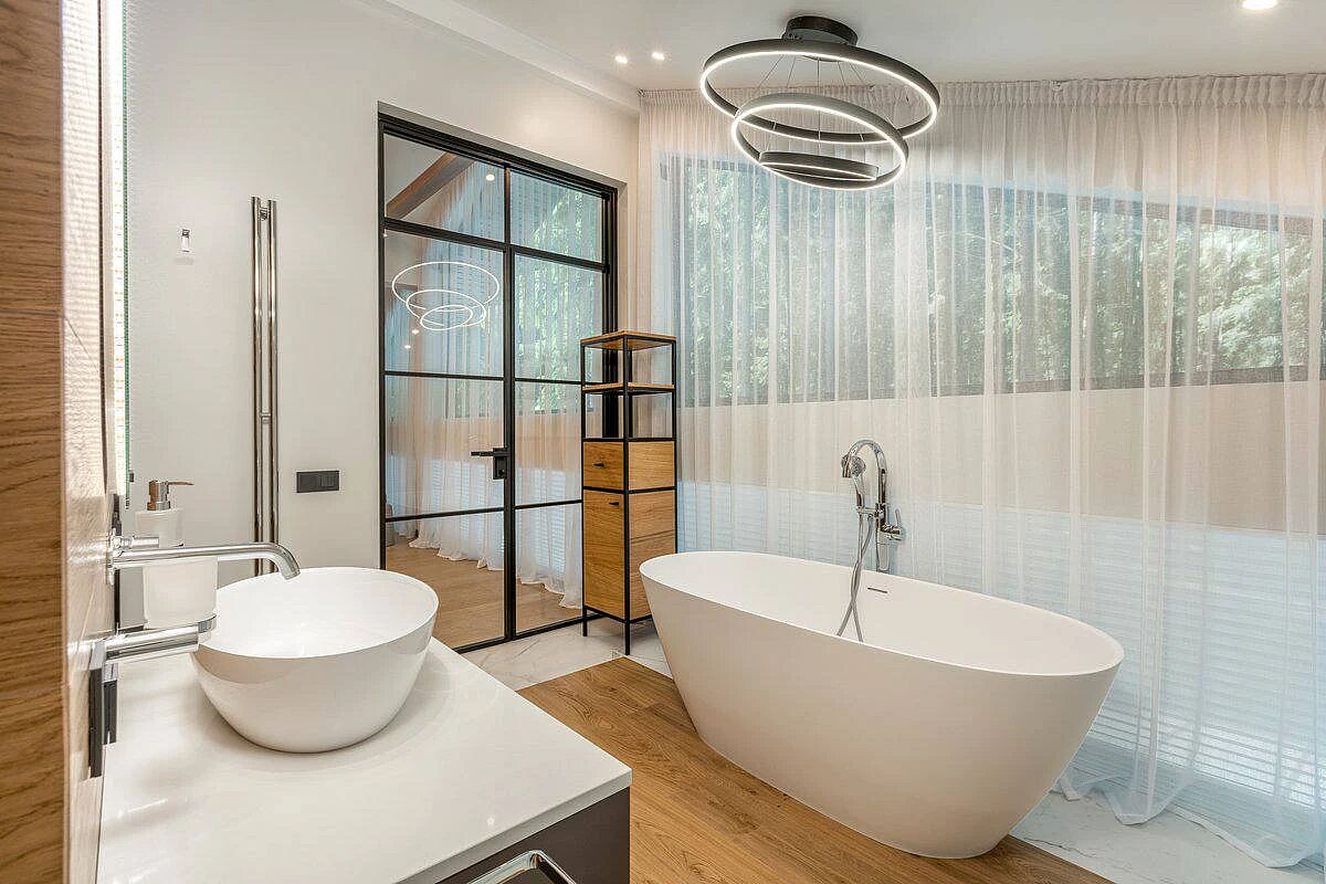 Фахверк в сосновом лесу