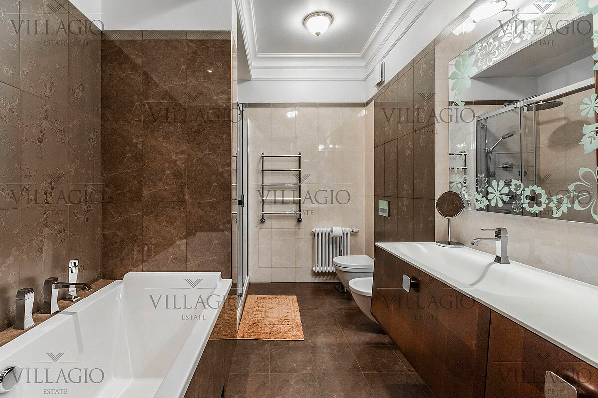 Особняк со spa-центром на участке