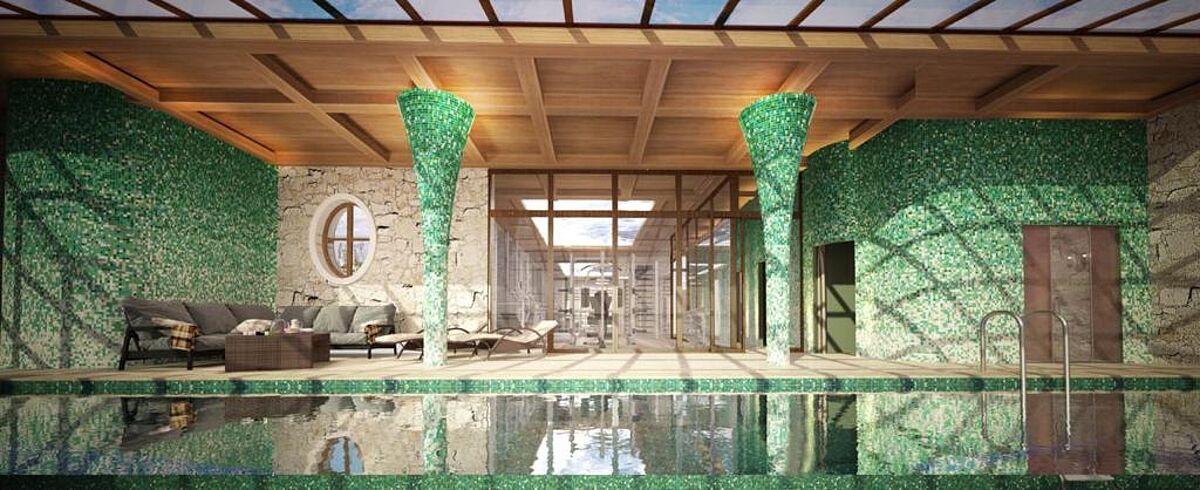 Резиденция с бассейном на берегу водного канала