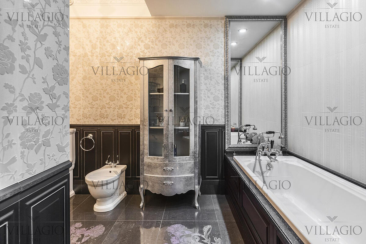 Дом со своим выходом к «венецианскому‎» каналу