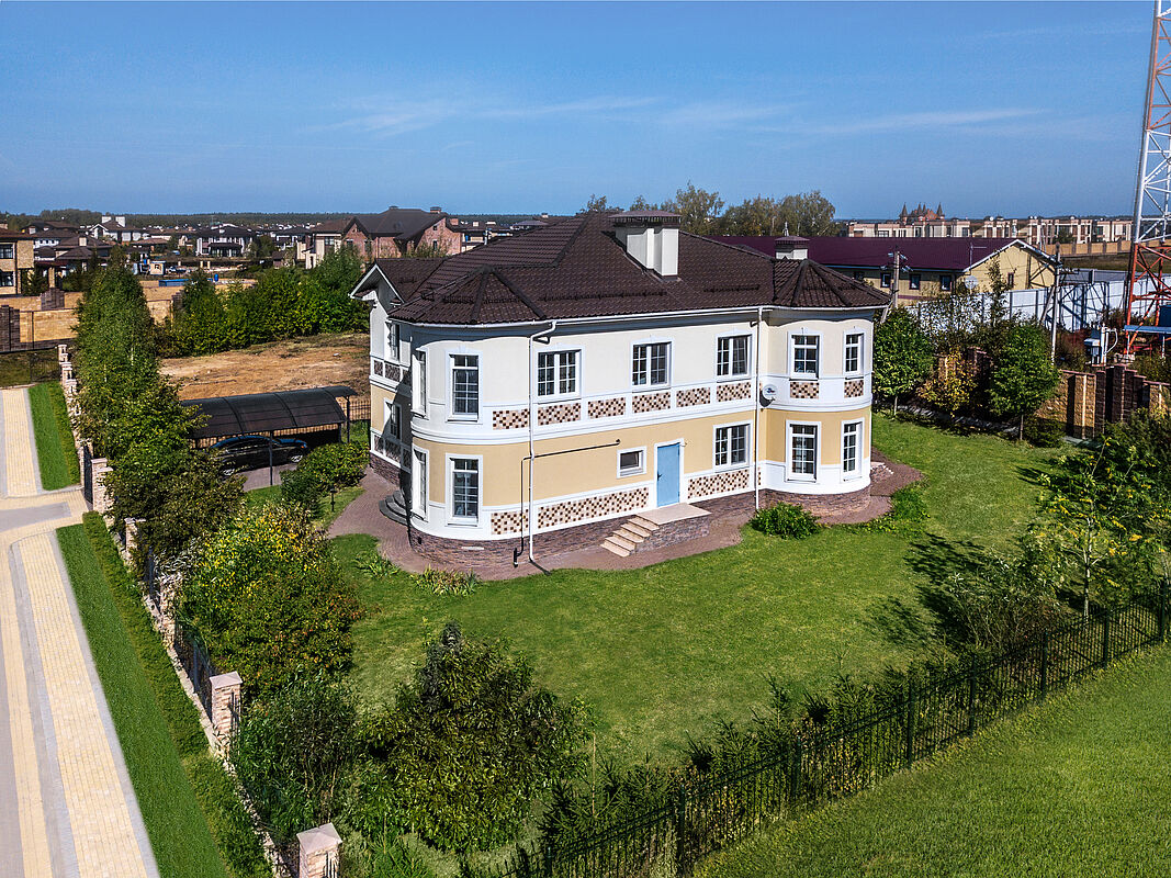 Дом в стиле ар-деко