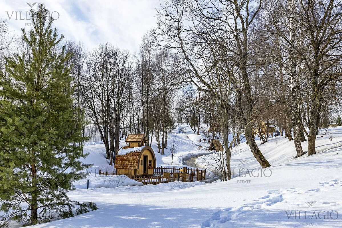 Экстерьер  (фото с лого)