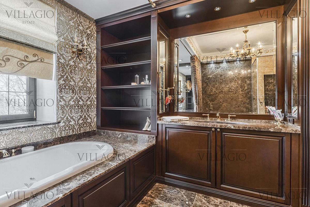 Дом со своим выходом к «венецианскому‎» каналу