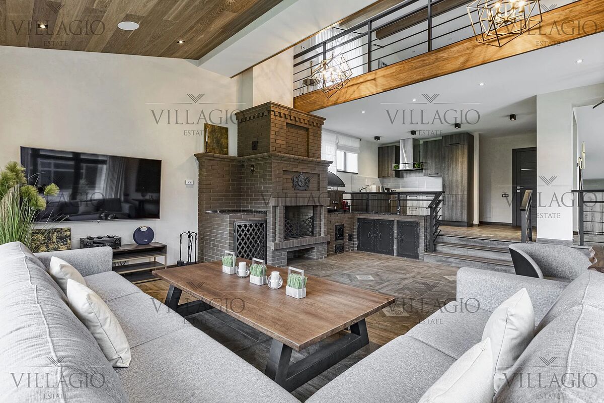 Дом под чистовую отделку рядом с набережной