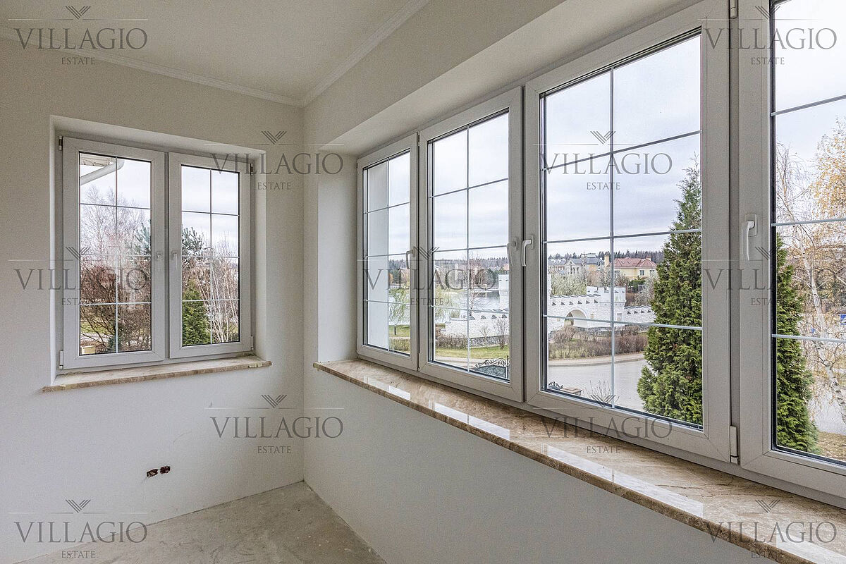 Дом у озера: один из последних в продаже