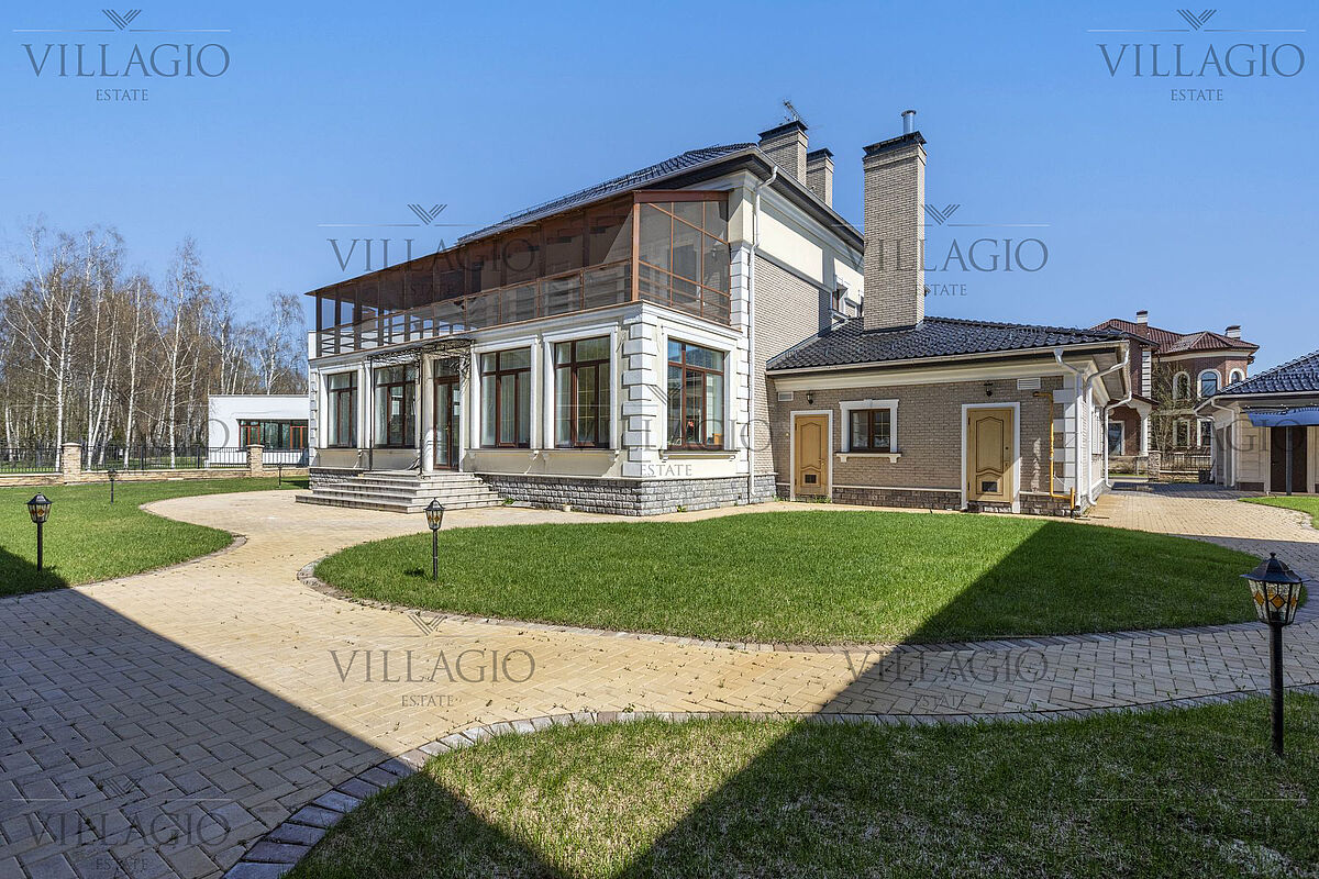 Дом под ключ рядом с набережной