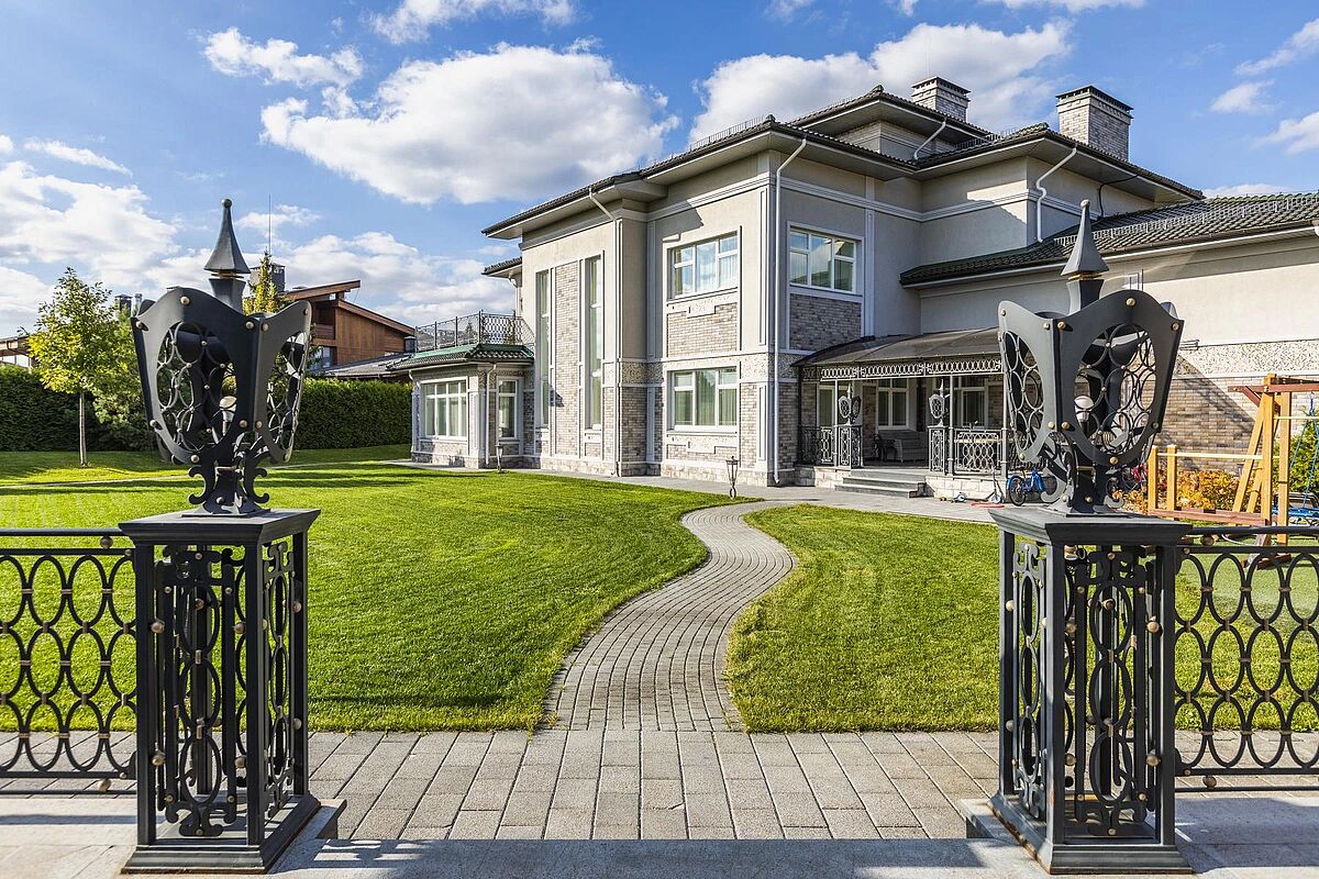 Экстерьер  (фото без лого)