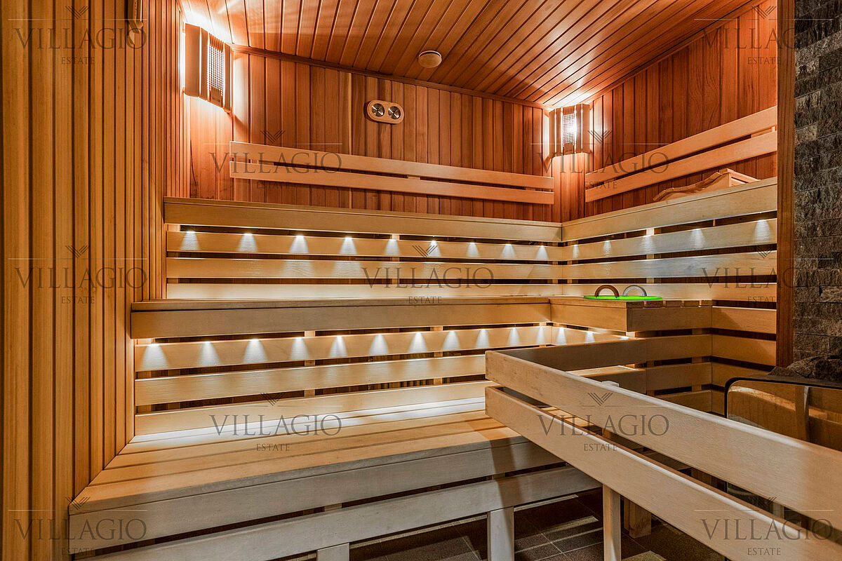 Особняк со spa-центром на участке