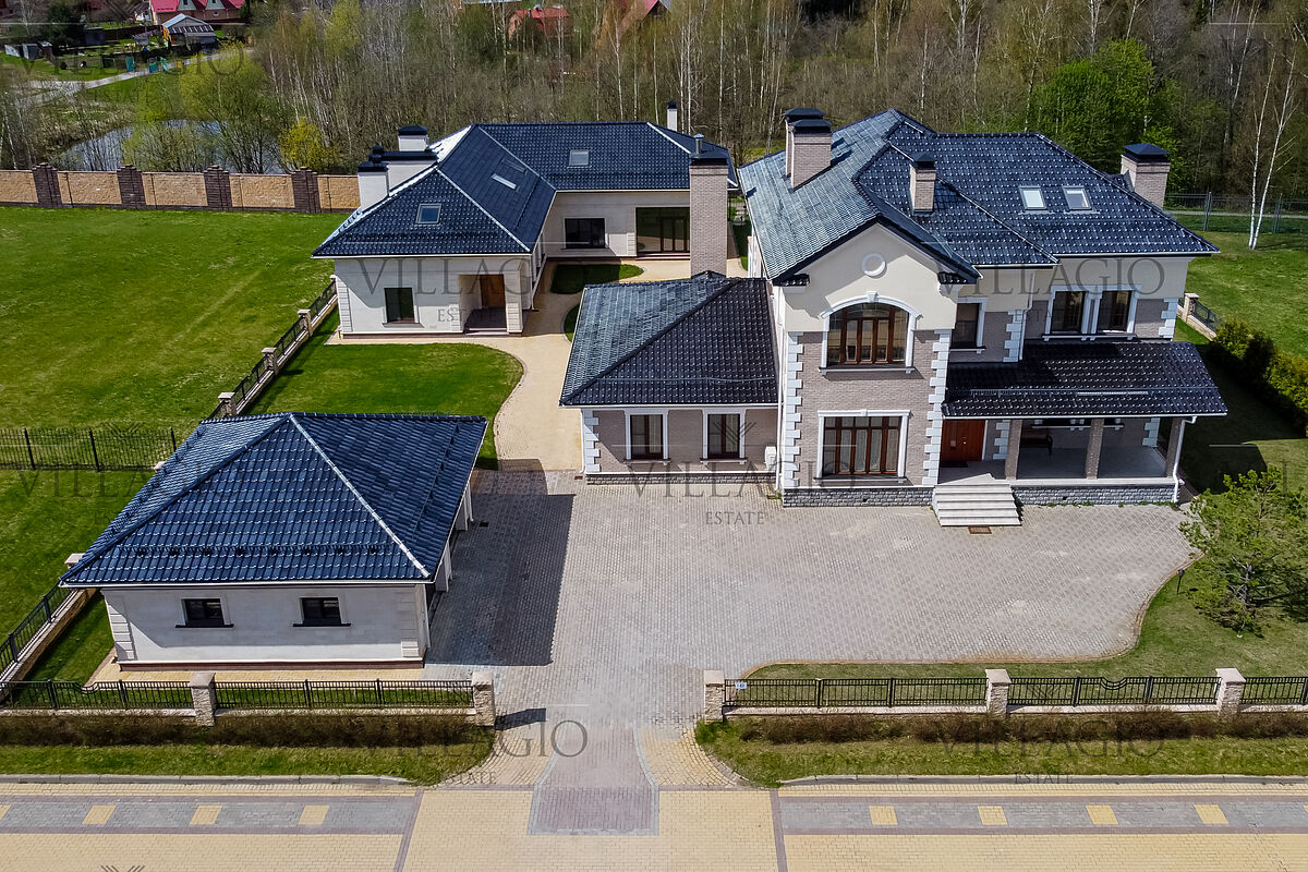 Дом под ключ рядом с набережной