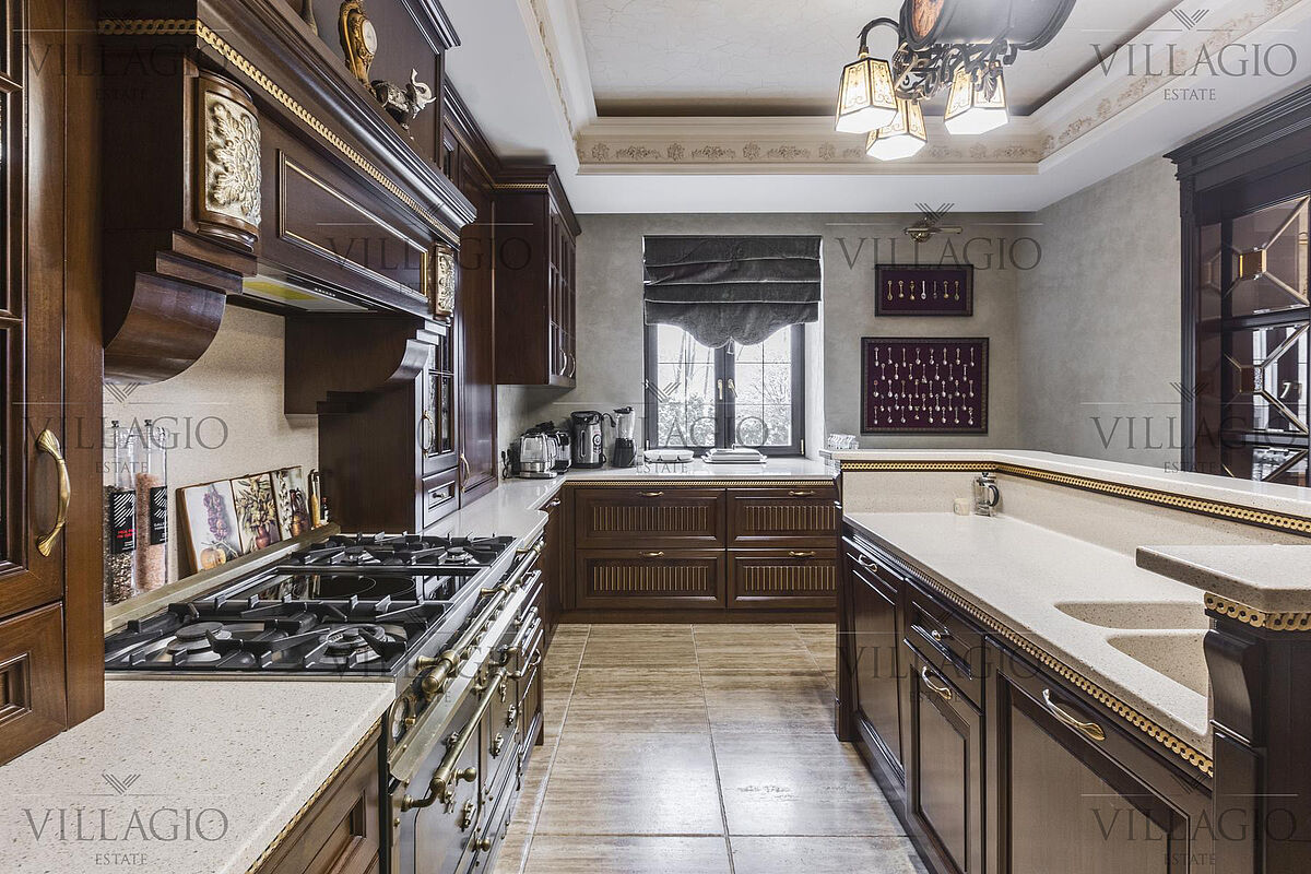 Дом со своим выходом к «венецианскому‎» каналу