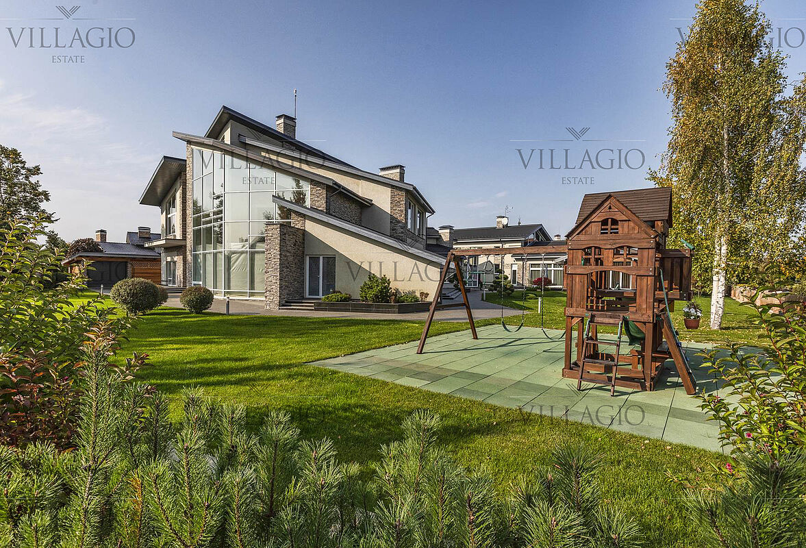 Резиденция со своим выходом к каналу