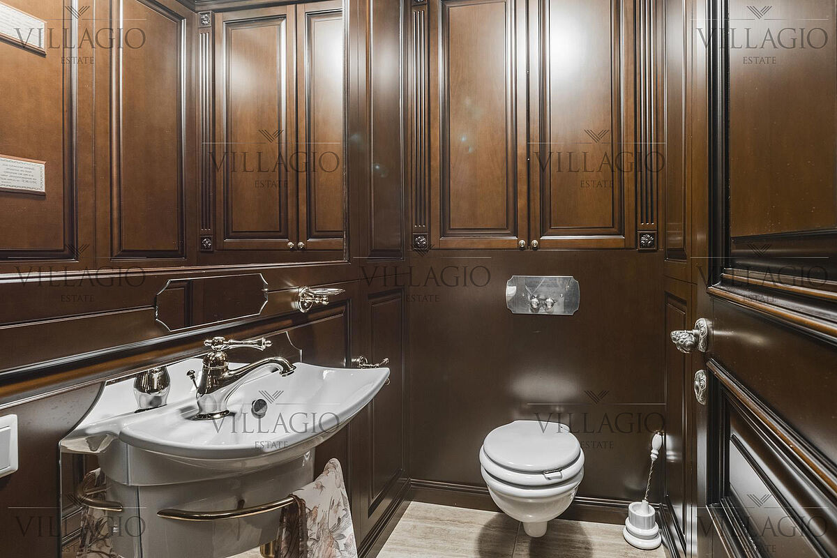 Дом со своим выходом к «венецианскому‎» каналу