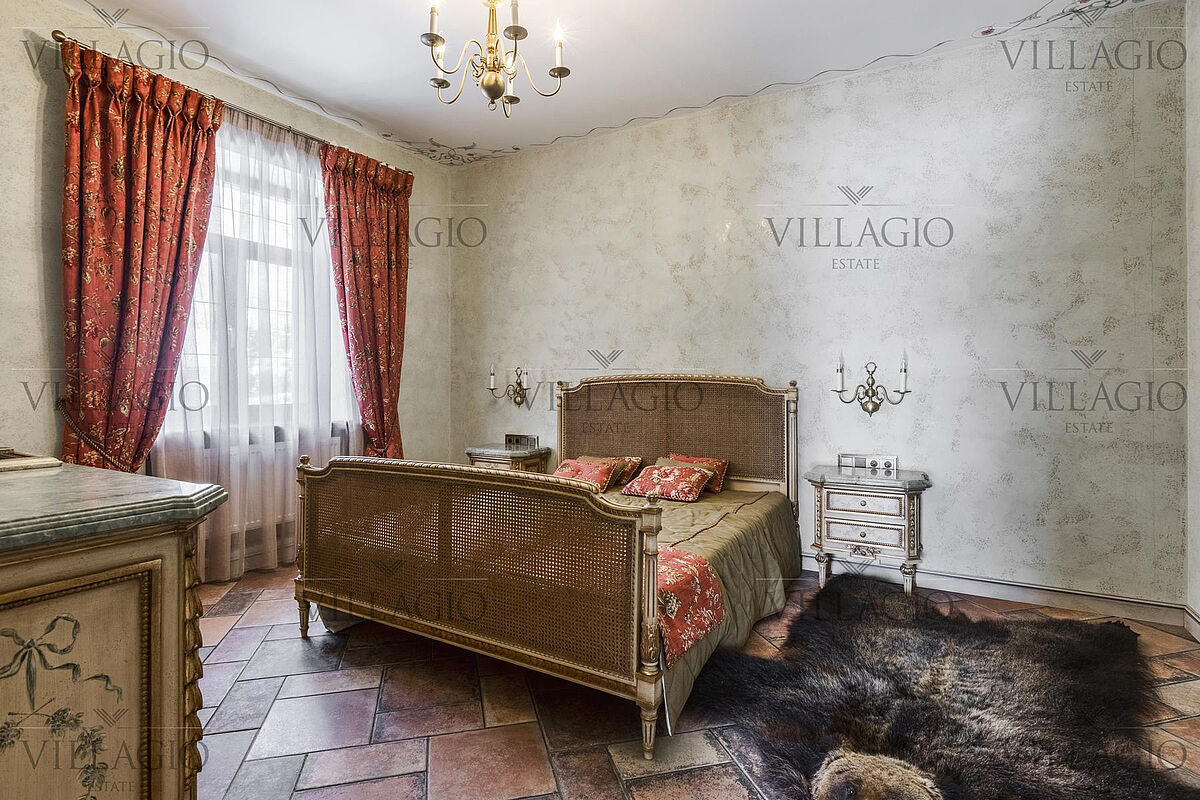 Дом со своим выходом к «венецианскому‎» каналу