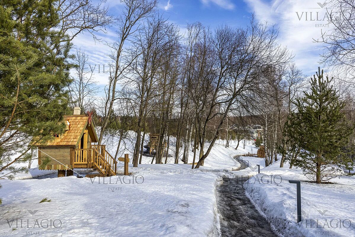 Экстерьер  (фото с лого)