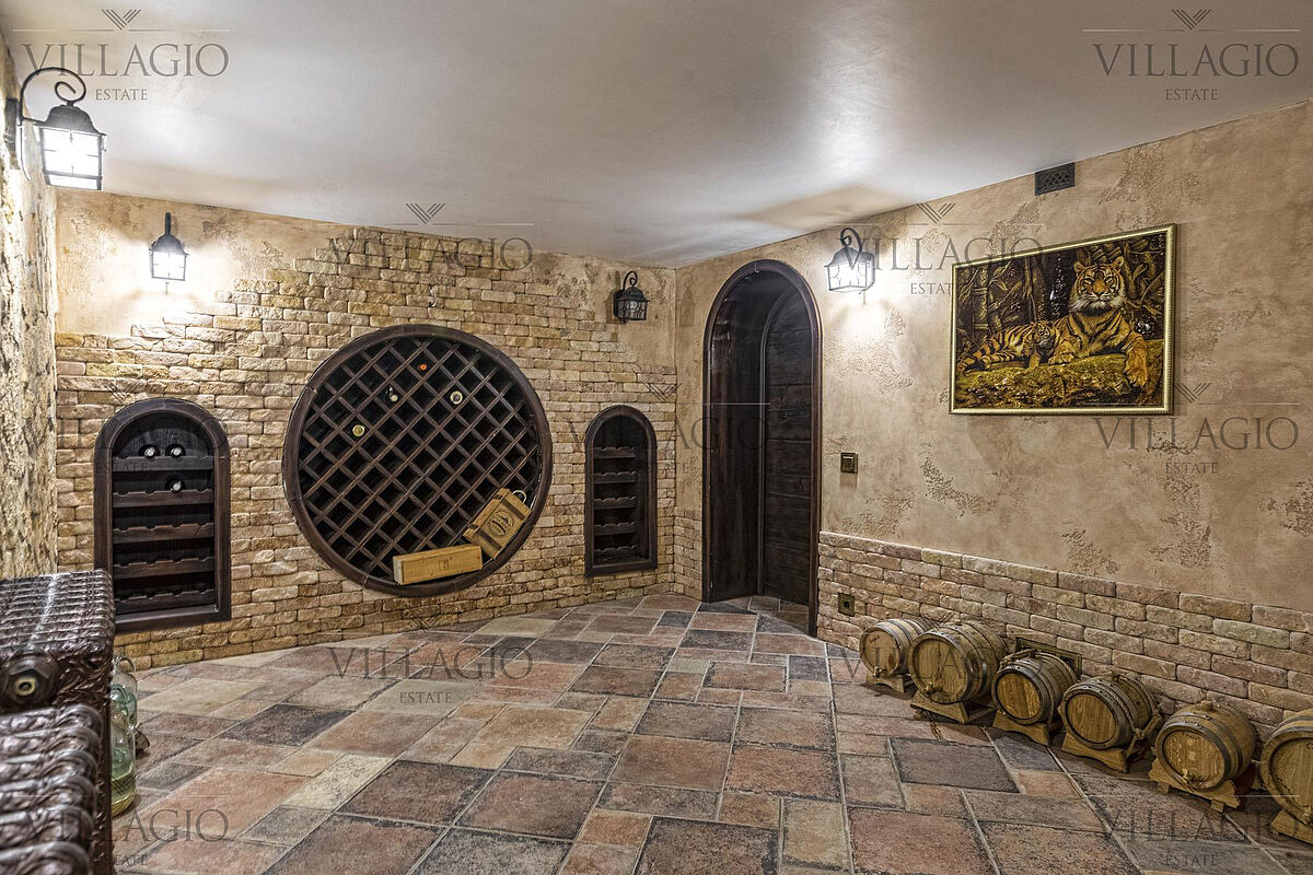 Дом со своим выходом к «венецианскому‎» каналу