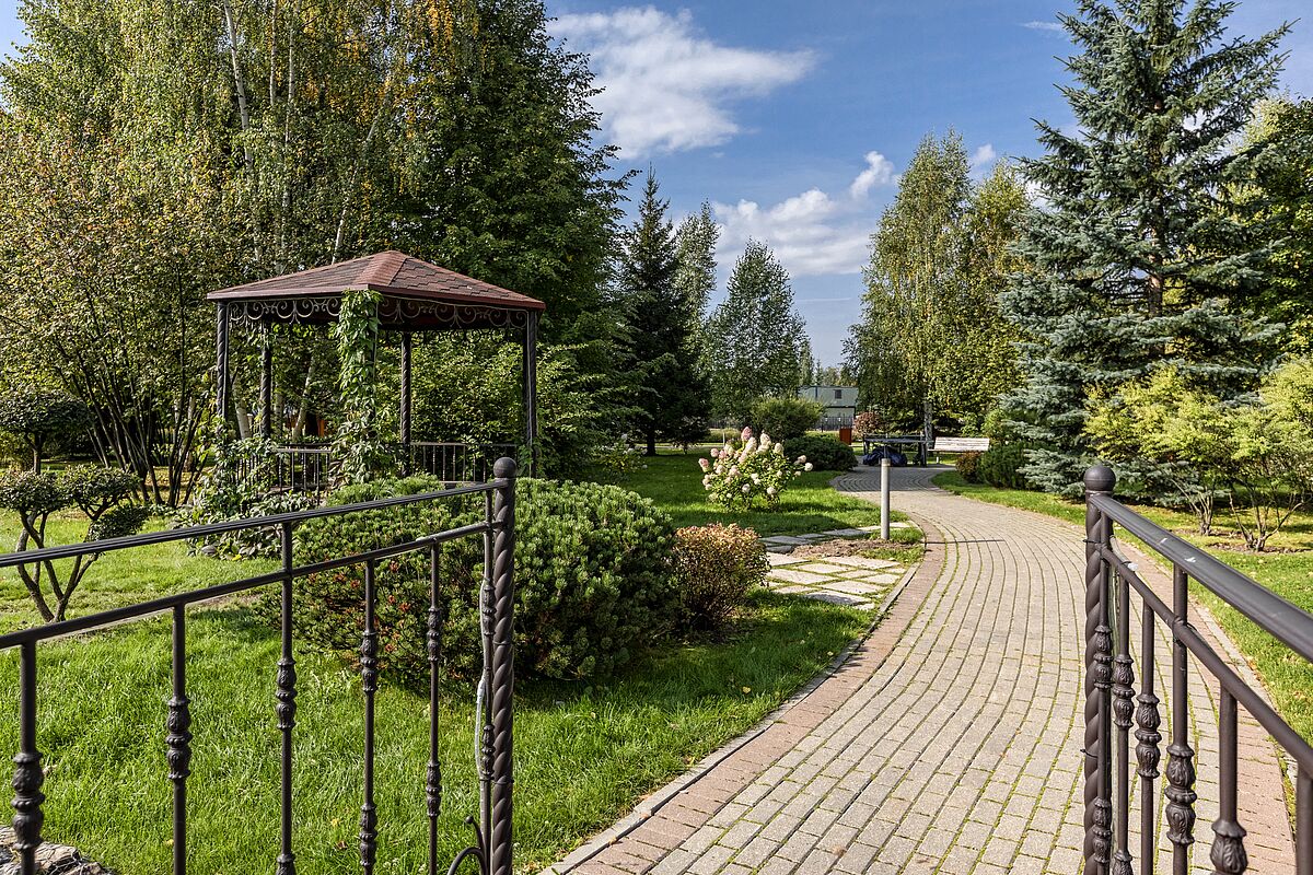 Прогулочная зона в парке 3 квартала 