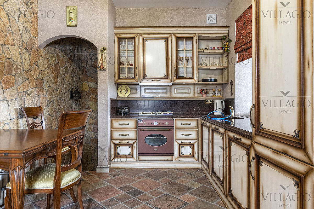 Дом со своим выходом к «венецианскому‎» каналу