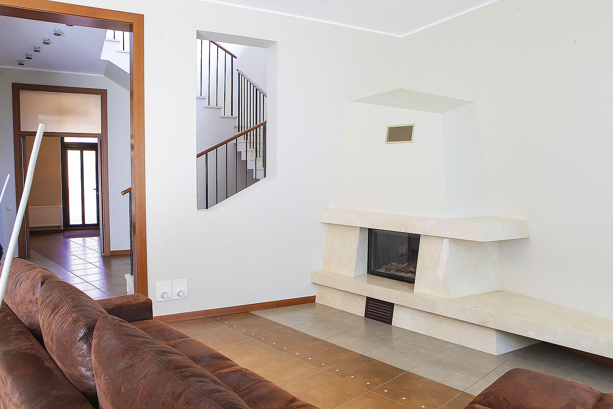 Современный дом в загородном поселке