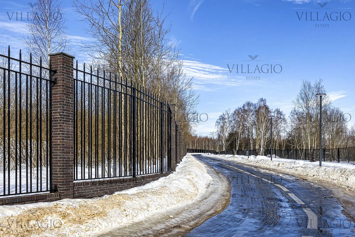 Экстерьер  (фото с лого)