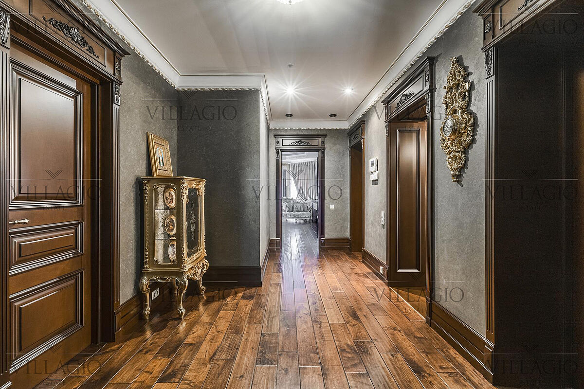 Дом со своим выходом к «венецианскому‎» каналу