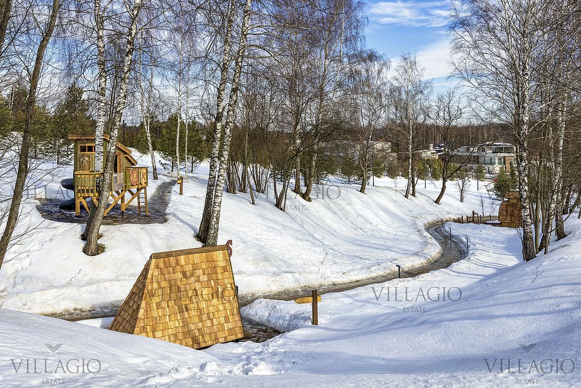 Экстерьер  (фото с лого)