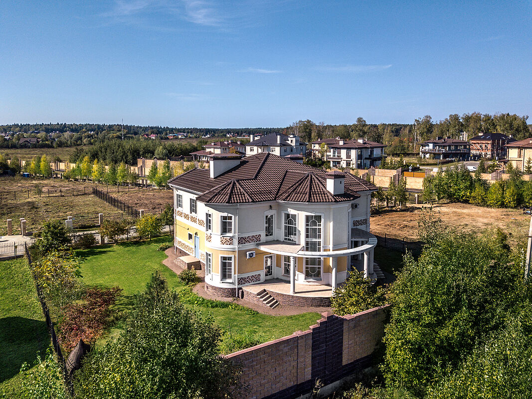 Дом в стиле ар-деко