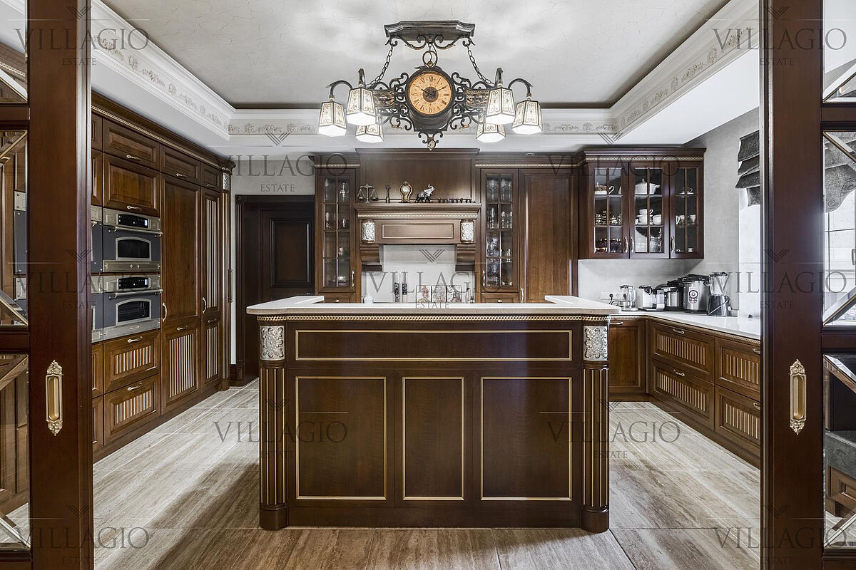 Дом со своим выходом к «венецианскому‎» каналу