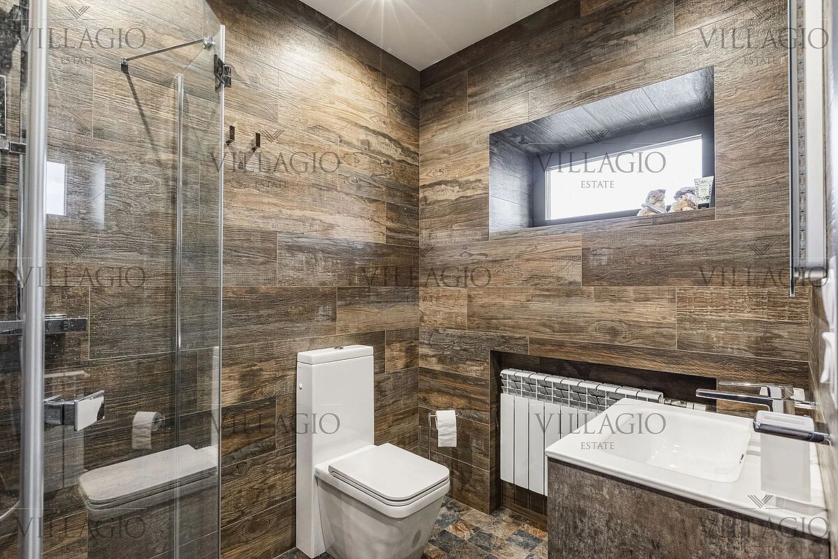 Дом под чистовую отделку рядом с набережной