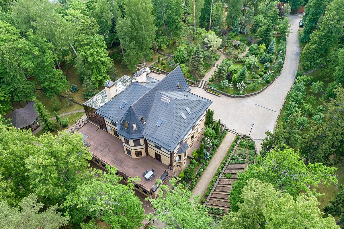 Загородный дом