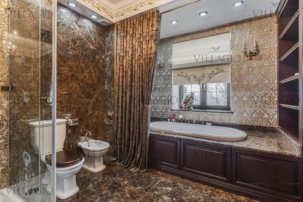 Дом со своим выходом к «венецианскому‎» каналу