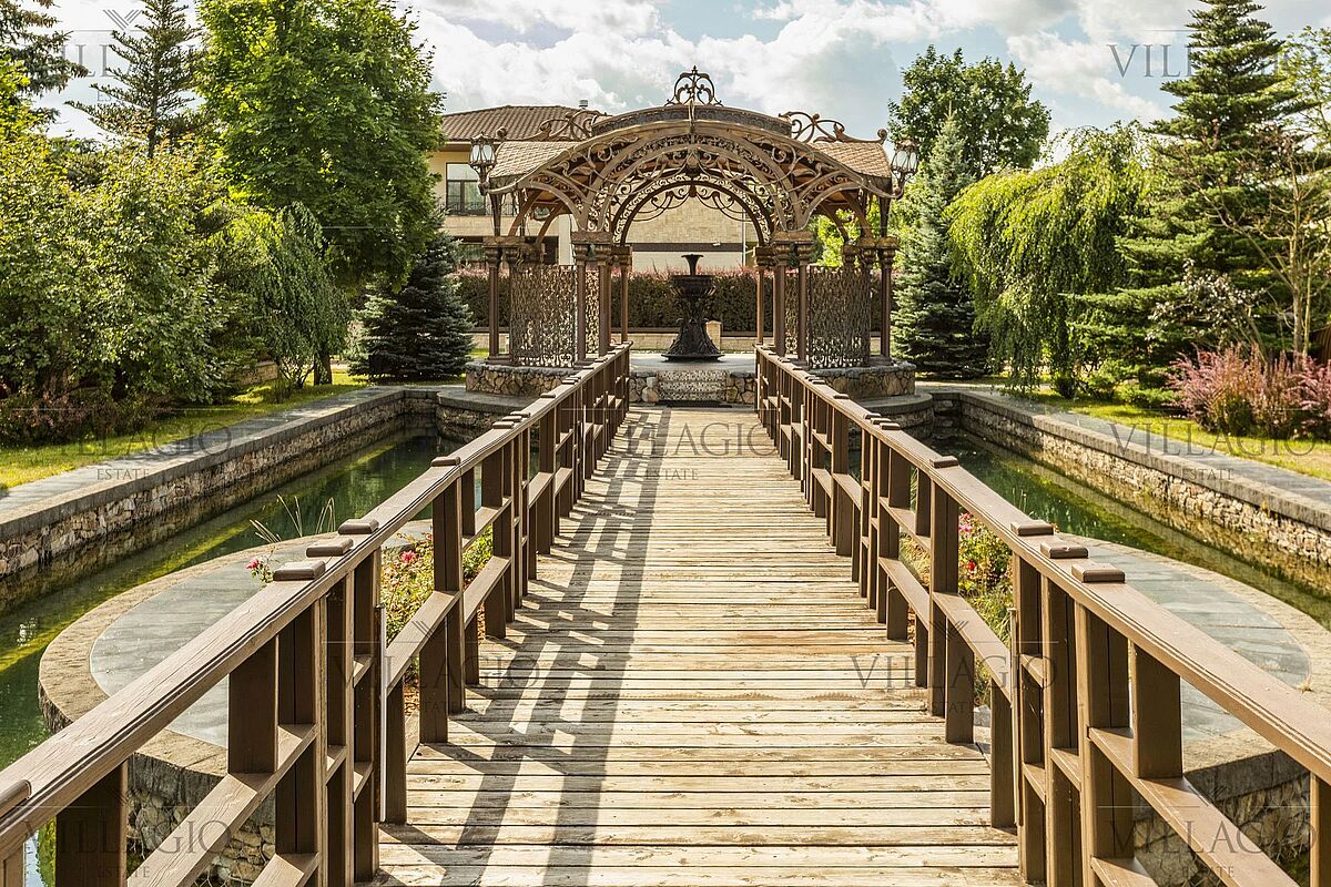 Загородный участок