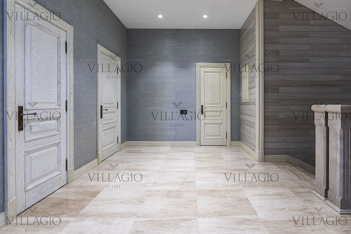 Дом рядом с двумя парками