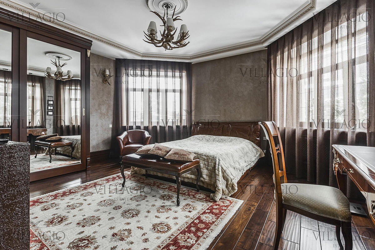 Дом со своим выходом к «венецианскому‎» каналу