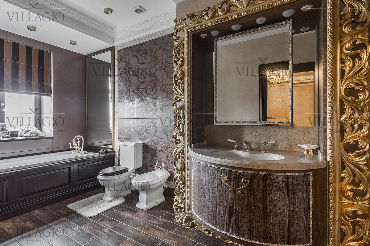 Дом со своим выходом к «венецианскому‎» каналу