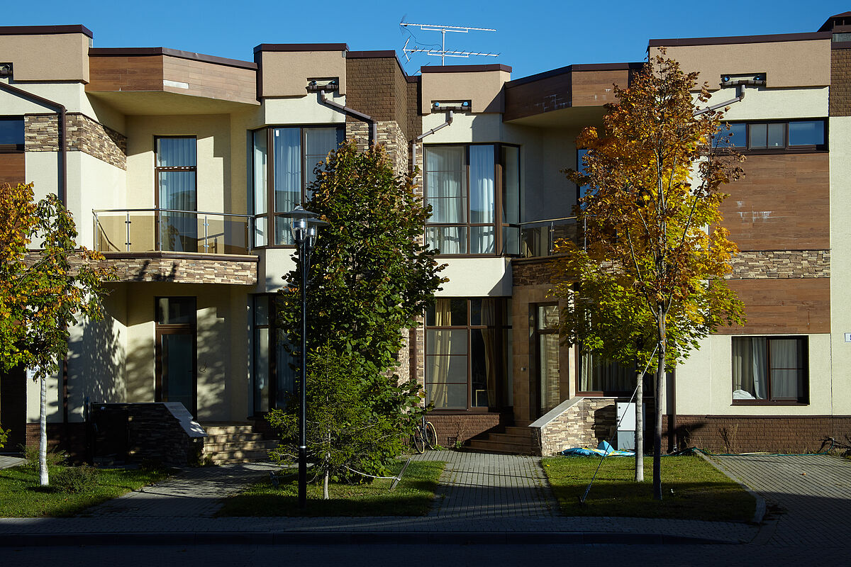 Таунхаусы на главном бульваре 