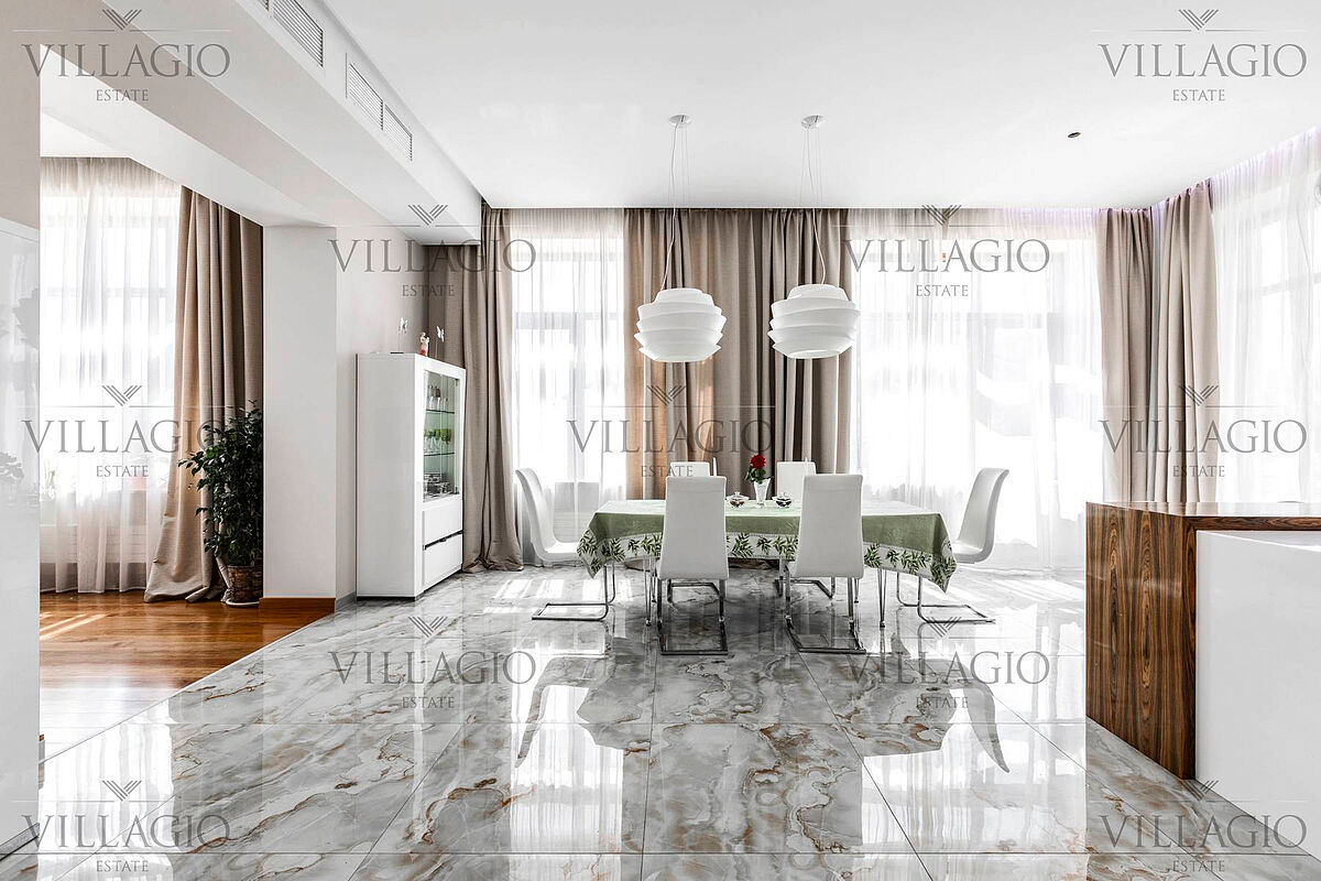 Дом с лифтом, бассейном и 3 террасами