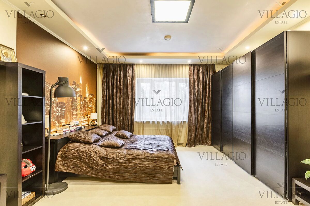 Элитный дом в классическом стиле у Москва-реки