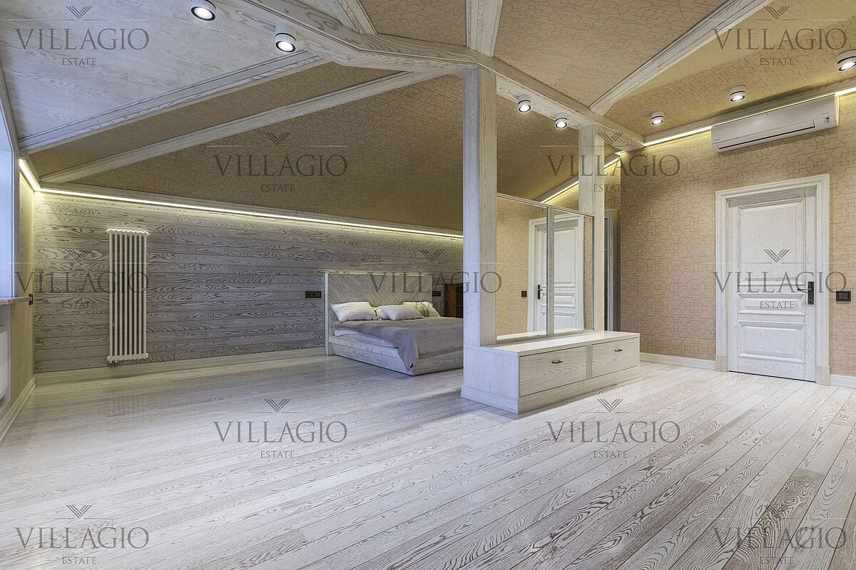 Дом рядом с двумя парками