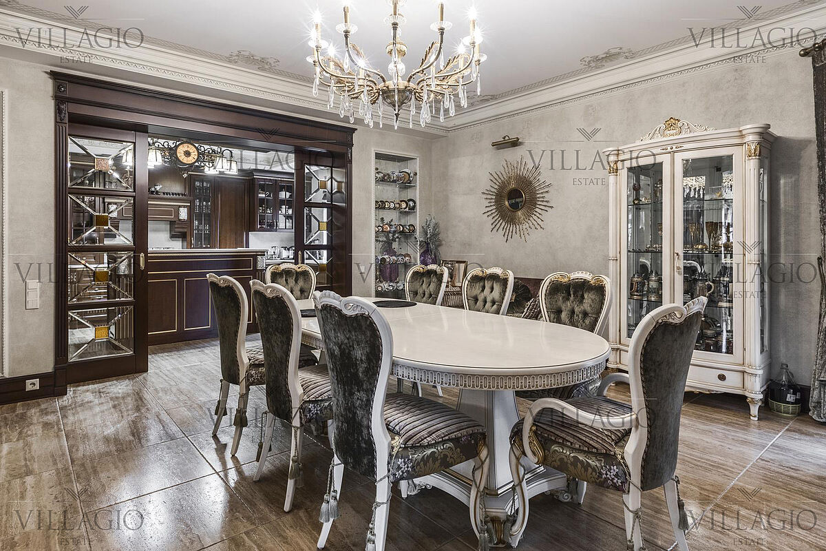 Дом со своим выходом к «венецианскому‎» каналу