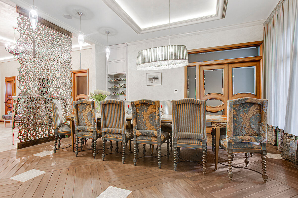 Дом с бассейном на лесном участке в КП «Лесной ручей-2»