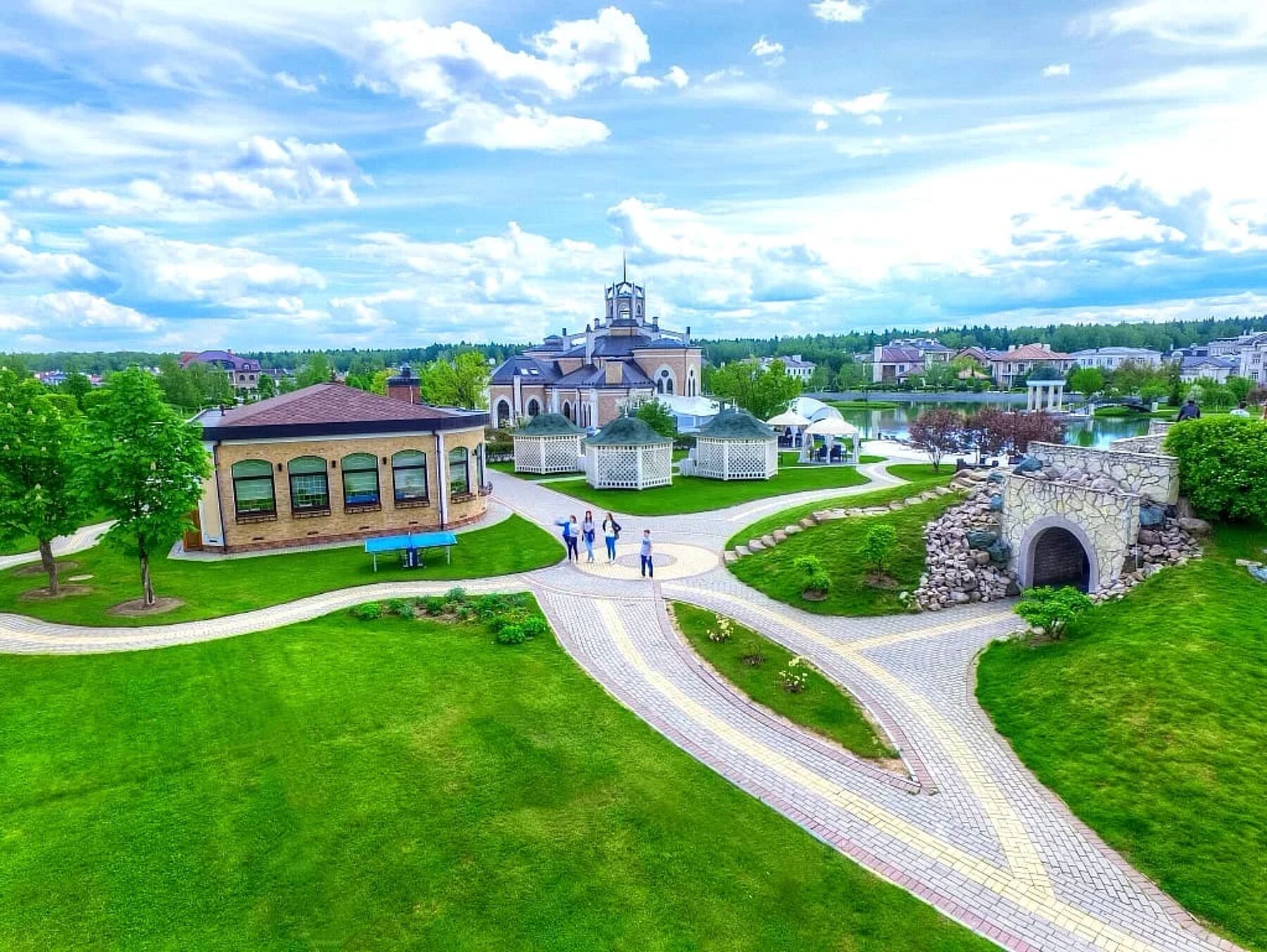 Лето с пользой: 5 вариантов досуга для детей